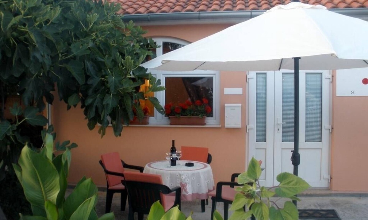 Vodice House | Holiday Home in Vodice with Terrace, Air condition, WIFI (4449-1)