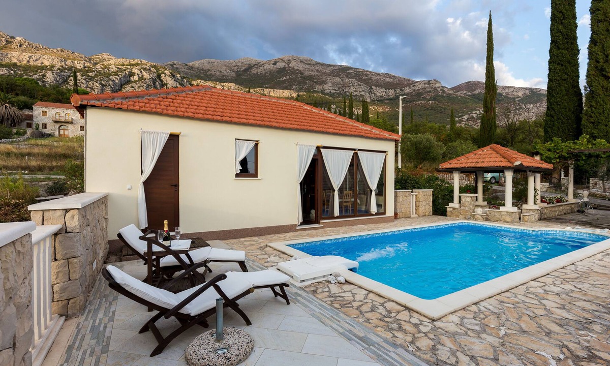 Mihanici House | Holiday Home Lazuština Paradise