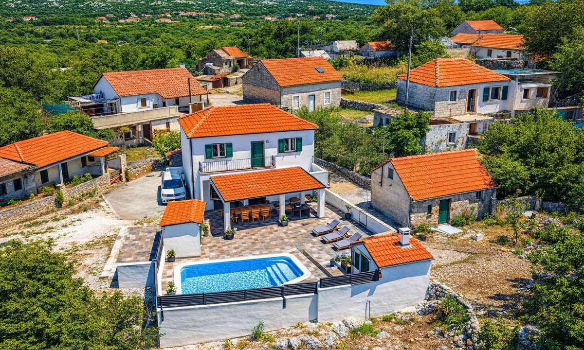 Ljubitovica House | Holiday Home Luce with private Pool, Ljubitovica, Croatia