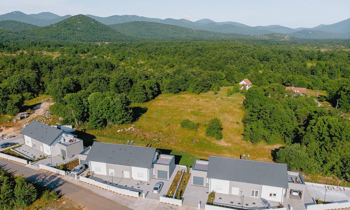 Lovinac House | Holiday Home near Plitvice Lakes