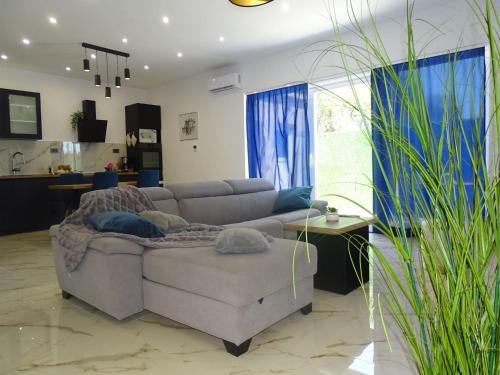Pristeg House | Holiday Home Parancin by Interhome