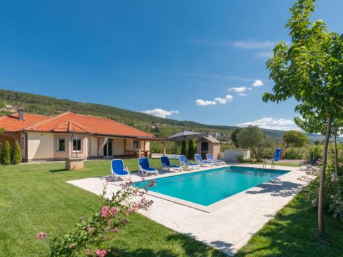 Knezovici House | Holiday Home Six Brothers by Interhome