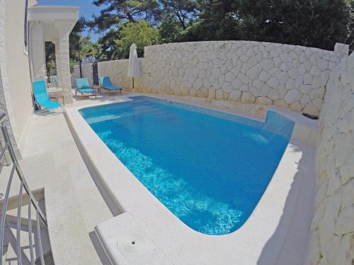 Okrug Donji House | Holiday Home Villa Mustra by Interhome