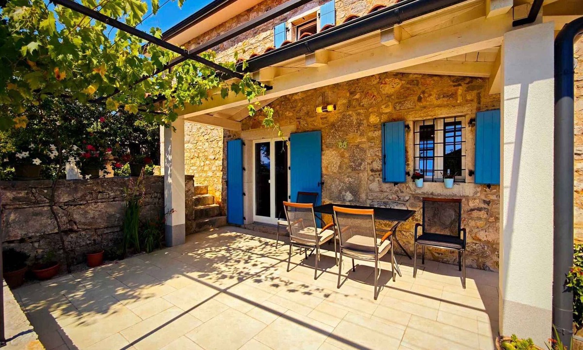 Skrbcici House | Holiday home with air conditioning