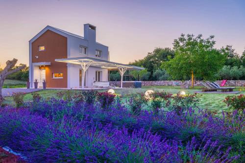 Jursici House | Holiday house Brajdine Lounge