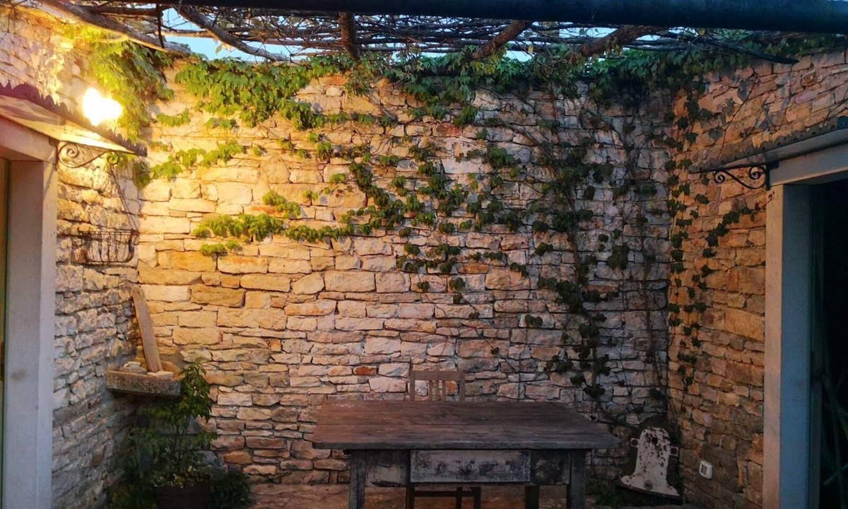 Zminj House | Holiday house Cere for 1 - 7 persons with 3 bedrooms - Holiday house