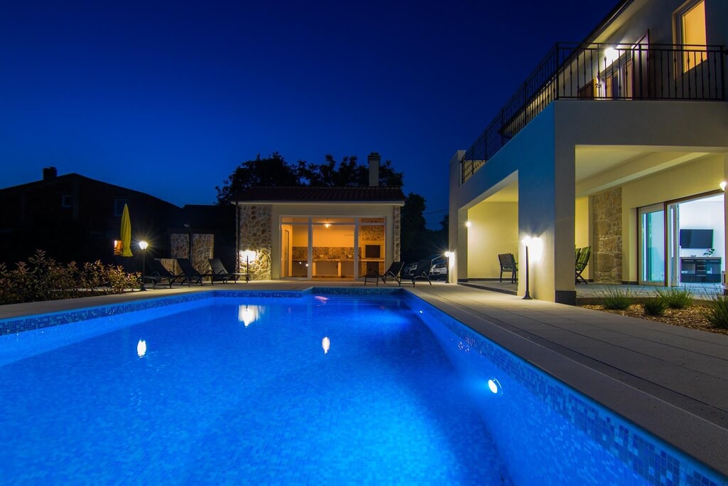 Gostinjac House | Holiday house Dobrinj for 1 - 8 persons with 3 bedrooms - Holiday home