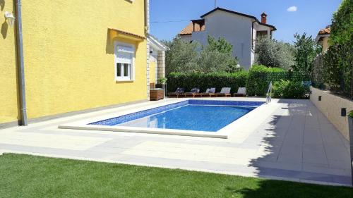 Silo Apartment | Holiday House Holek