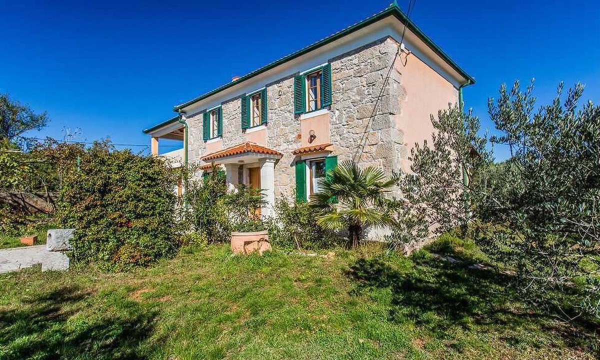 Kras House | Holiday house KRAS with spacious garden