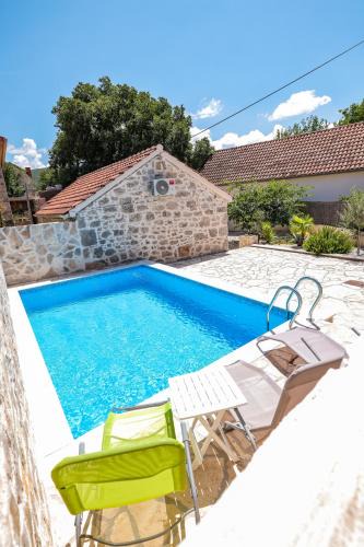 Krusevo House | Holiday house Manuela