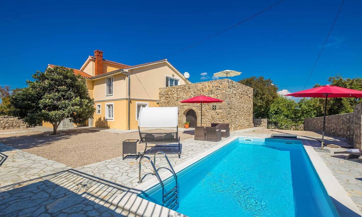 Vrh House | Holiday house MEDITERAN with swimming pool
