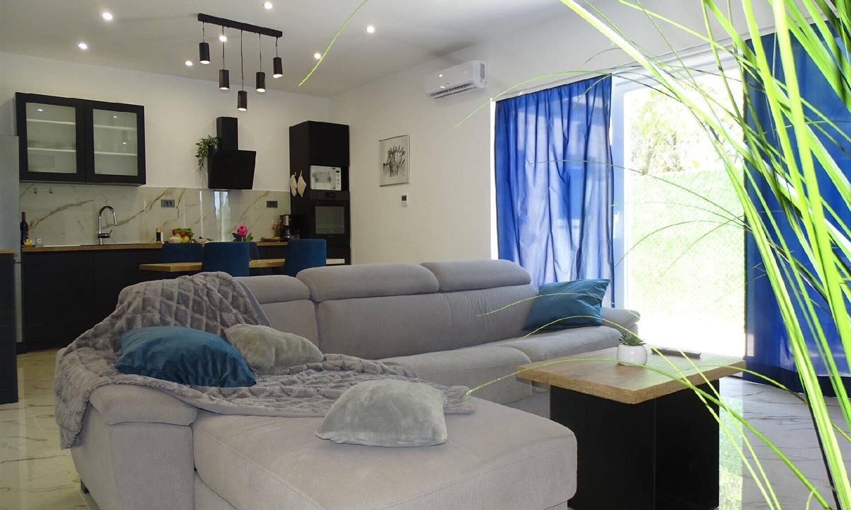 Pristeg House | Holiday house Parancin