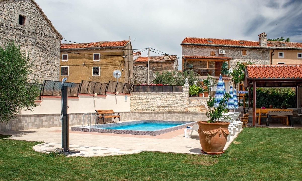 Rezanci House | Holiday house Rezanci for 1 - 4 persons with 2 bedrooms - Twin house