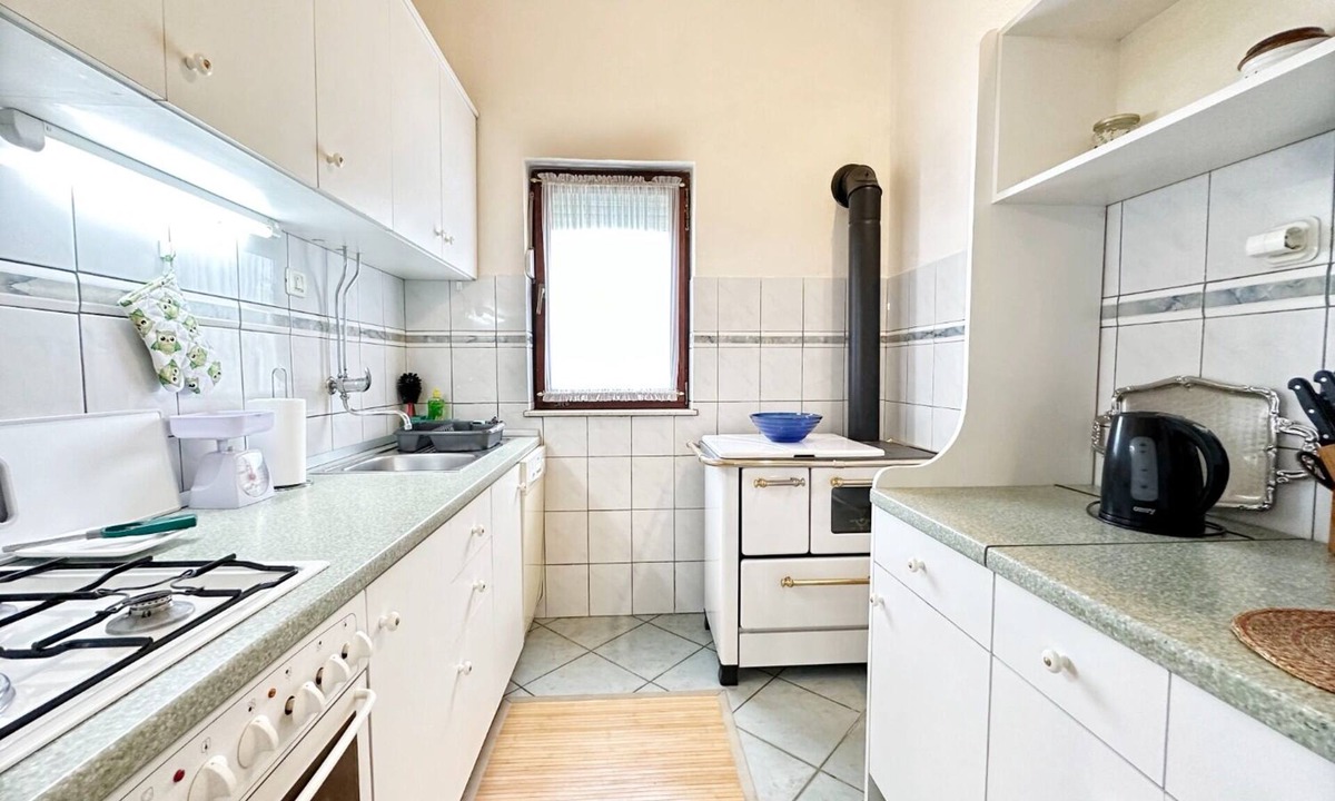 Srijane House | Holiday house Tamy - with hot tub: - Srijane, Riviera Split, Croatia