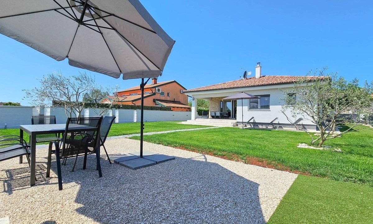 Seget House | Holiday house Umag for 1 - 4 persons with 2 bedrooms - Holiday home