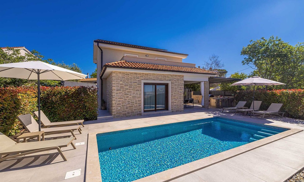Pinezici Villa | Holiday house VILLA ANDRO