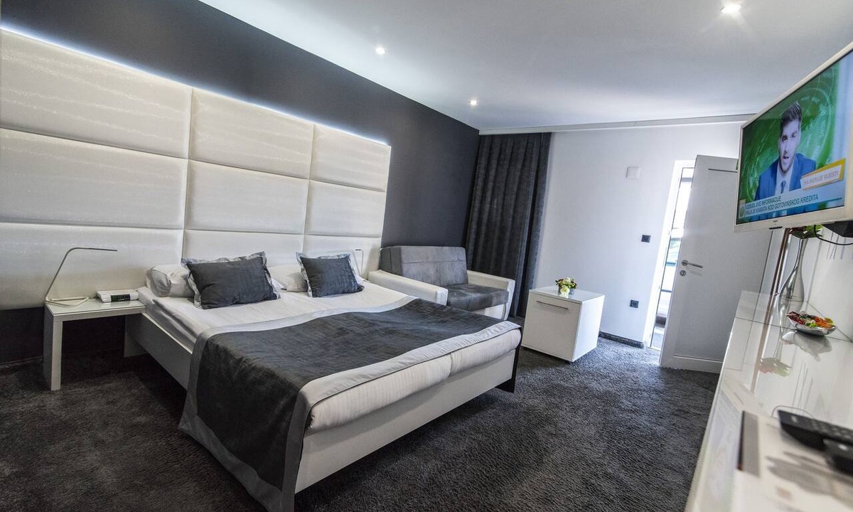 Velika Gorica Hotel | Hotel Cool Zagreb Airport