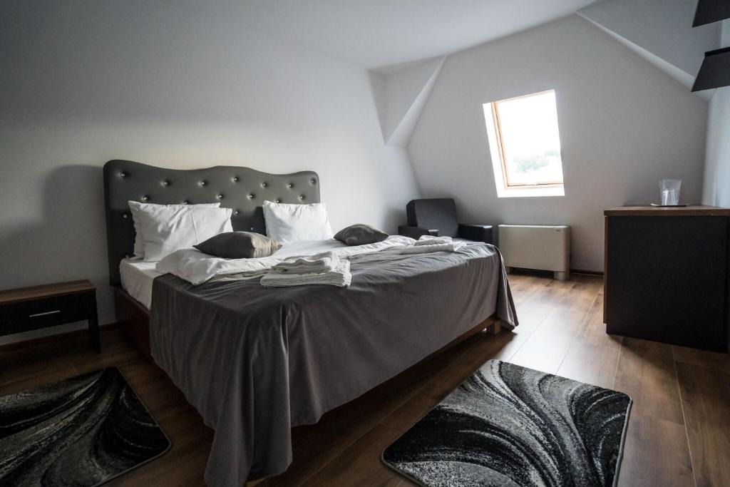 Tirnaveni Hotel | Hotel Darina Tarnaveni