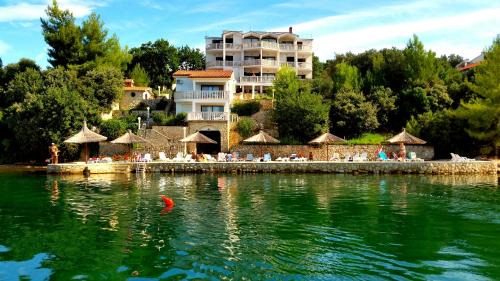 Posedarje Hotel | Hotel Lucija