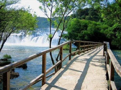 Razvode House | House, 3 brs, 100 y old, 14 km NP Krka, 35 km Sea