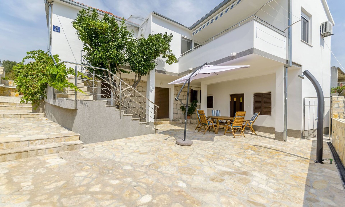 Vinisce House | House Ivana (34441-K1) - Vinisce