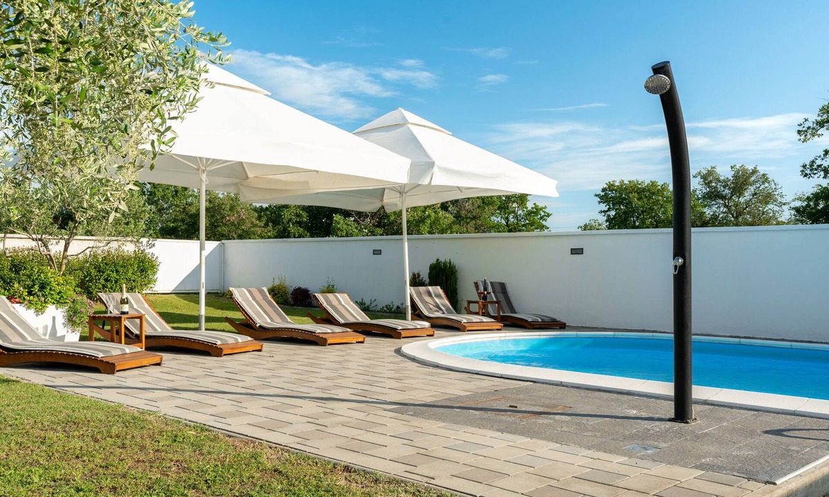 Galovac House | House Leonardo (V9011-K1) - Galovac