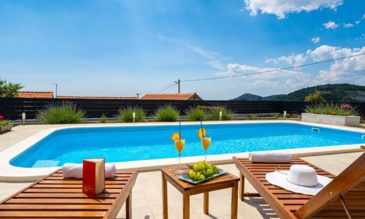Blizna Donja House | House Pax (110371-K1) - Marina