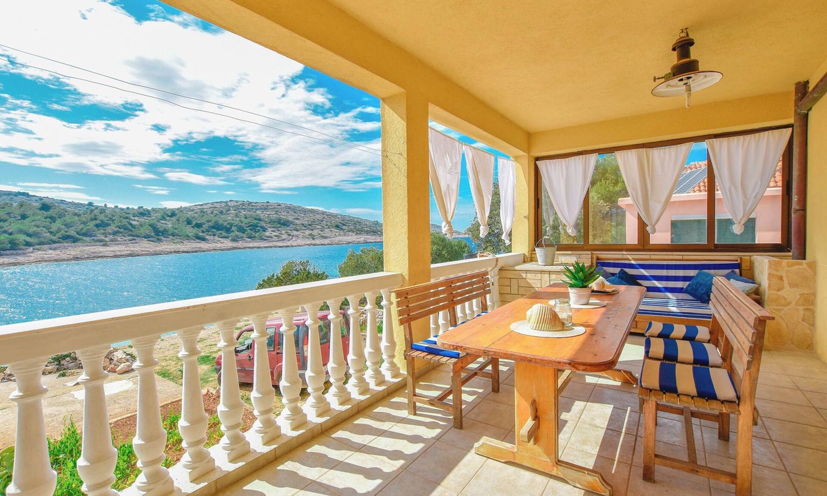 Zirje House | House Petra (14771-K1) - Zirje - island Zirje