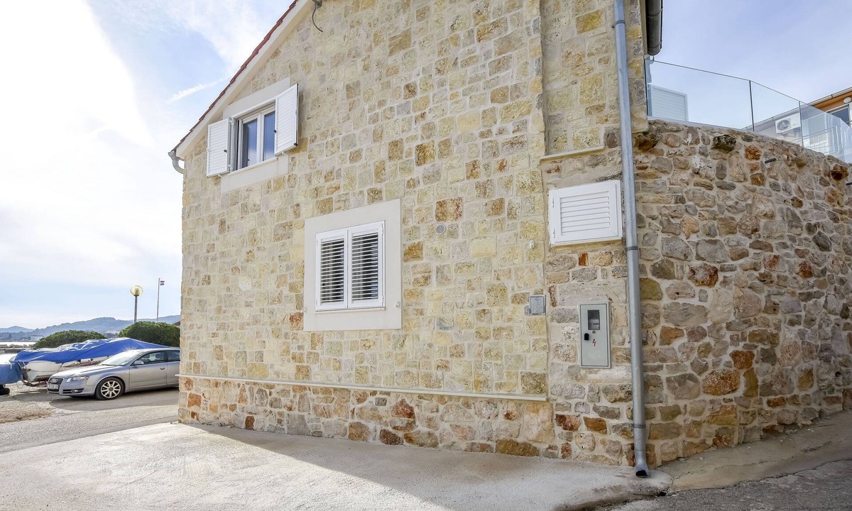 Dobropoljana House | House Sea Stone (99651-K1) - Dobropoljana