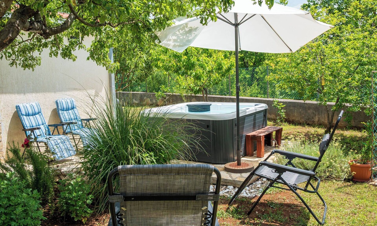 Srijane House | House Tamy - with jacuzzi (11214-K1) - Srijane (Omiš)
