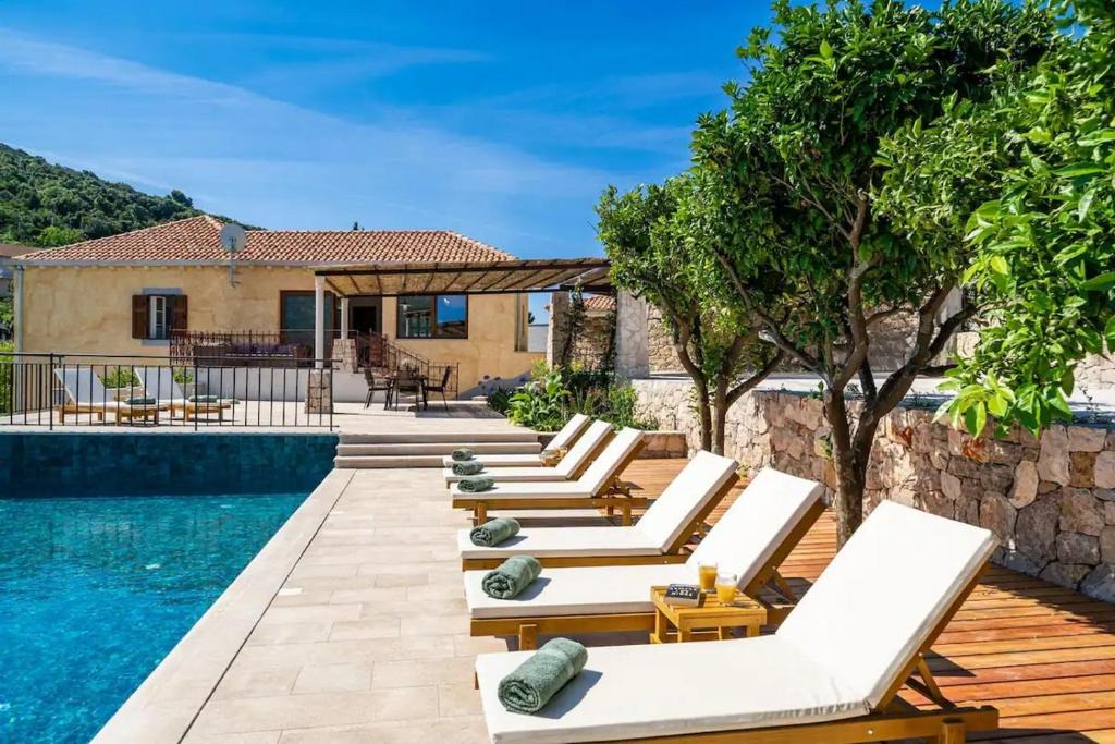 Garesnica Villa | incredible villa - Croatia