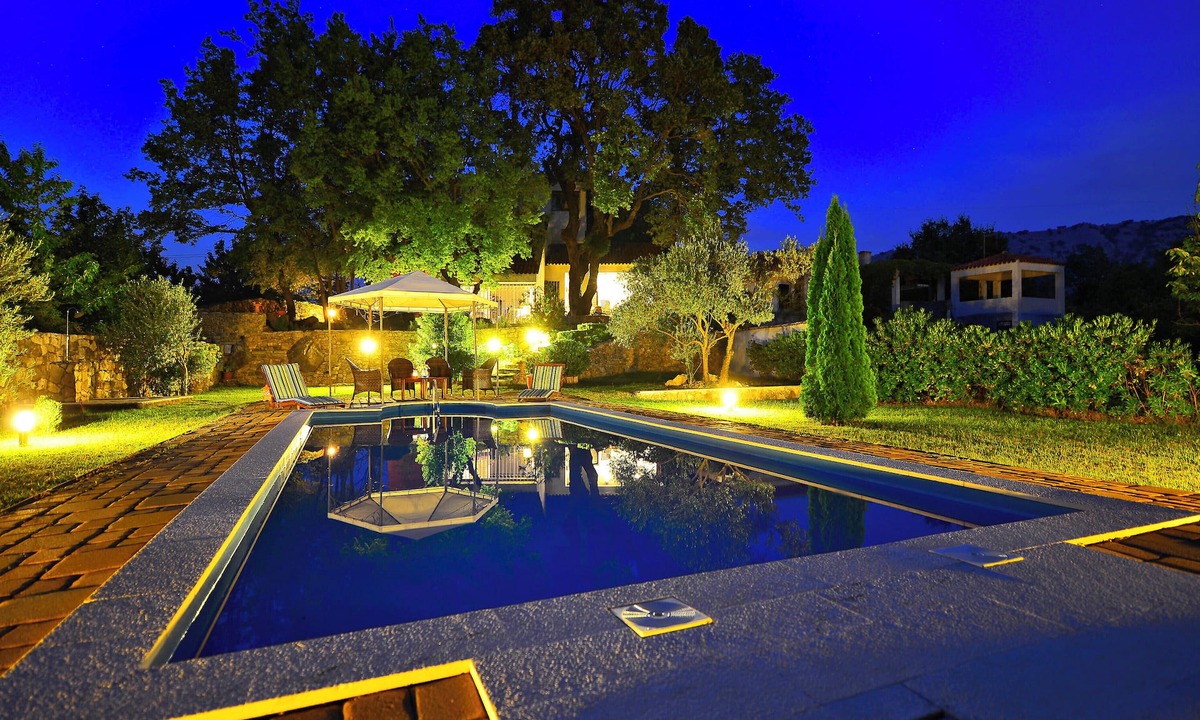 Slime Villa | Isolated Villa Terna-Big Garden - Pool-Dalmatia-CROATIA