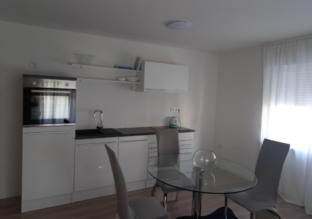 Vinkovci Apartment | Jelica