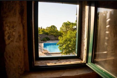 Drnis Villa | Kamena vila Rokovi dvori