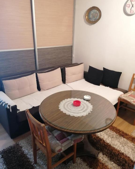 Zenica Apartment | Kenny
