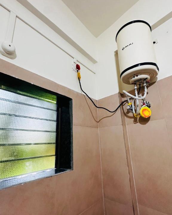 Kankavali Hostel | Konkan Central Kankavali AC 6 Bed Family Room