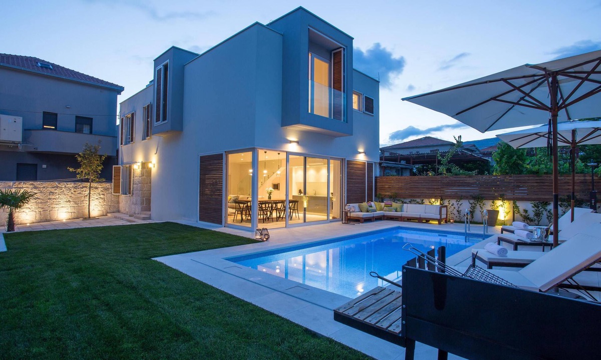 Kastel Stari Villa | Koras Villa - Modern designed villa with heated pool - few steps from the beach