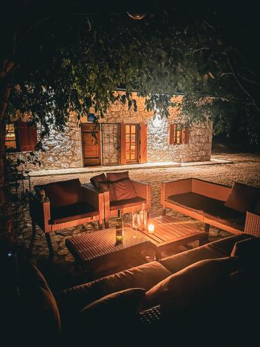 Zavala House | Kostela Stone House