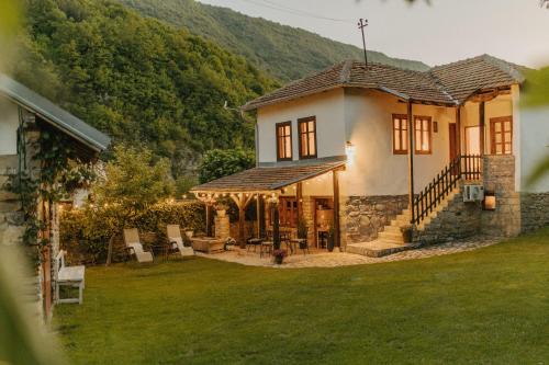 Stara Planina House | Kuća Mitića