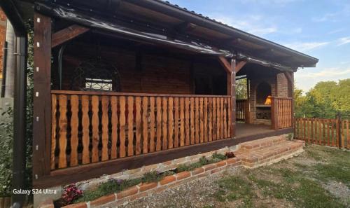 Kutina House | Kuća za odmor Mia