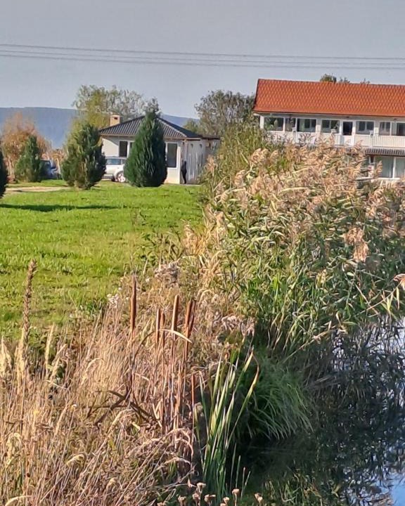 Voila House | La Izvoare Pensiune-Păstrăvărie