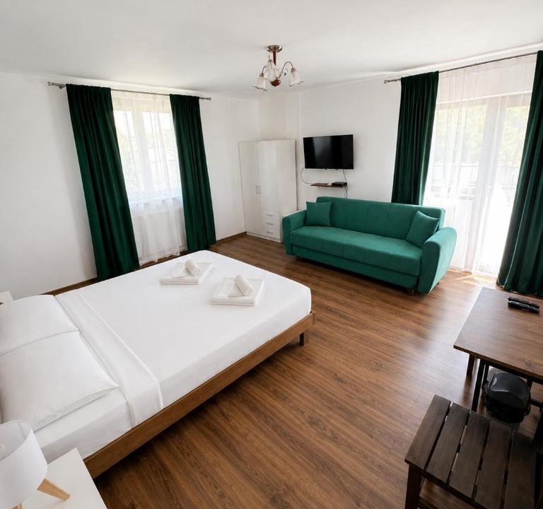 Maliuc House | La Luca