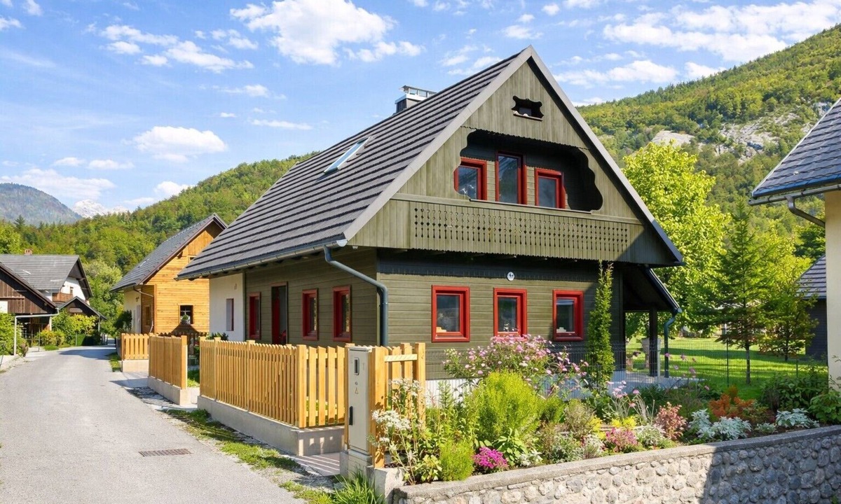 Stara Fuzina Ski Chalet | Lake Bohinj – Sweet village cottage on the River