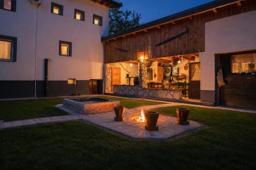 Municipality of Plaski House | Lakuša Retreat