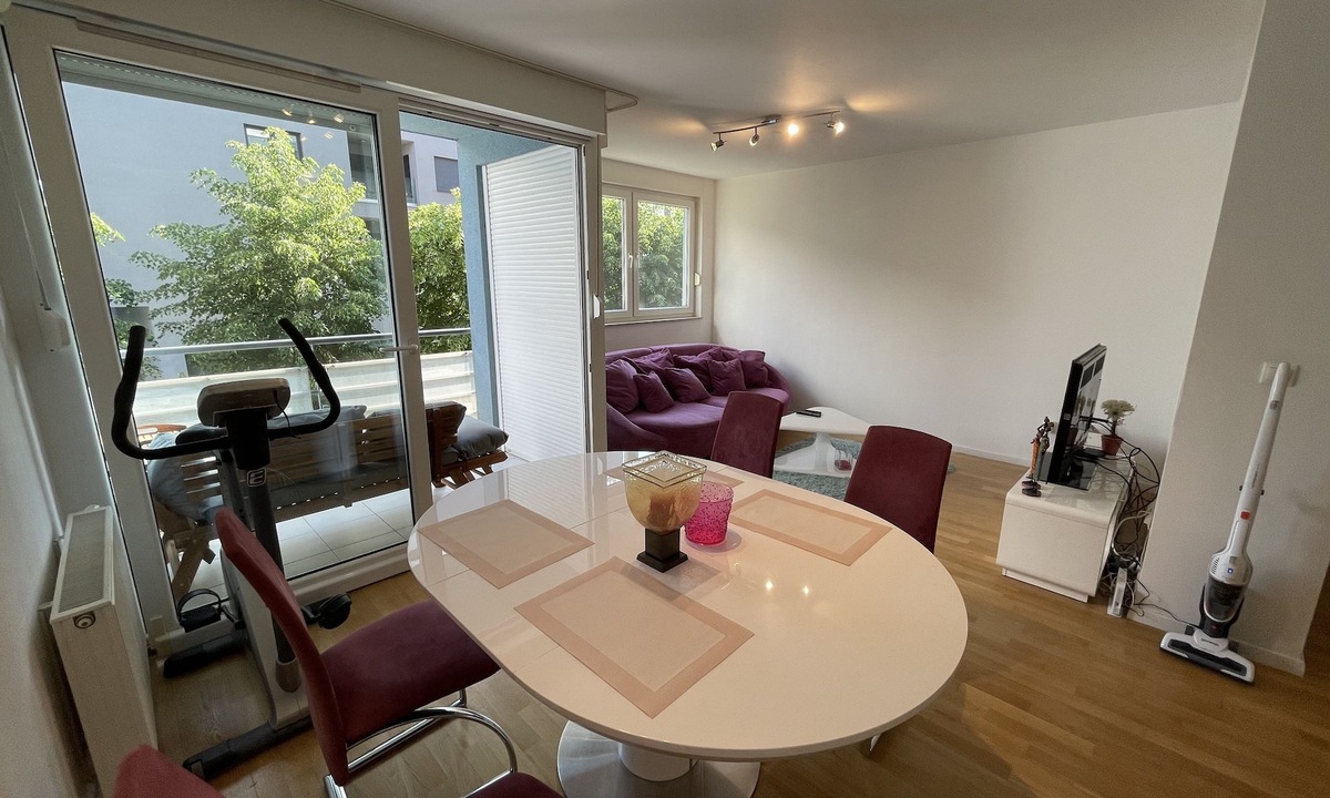 Zagreb Apartment | Large Modern 75m2 Flat and Free Parking