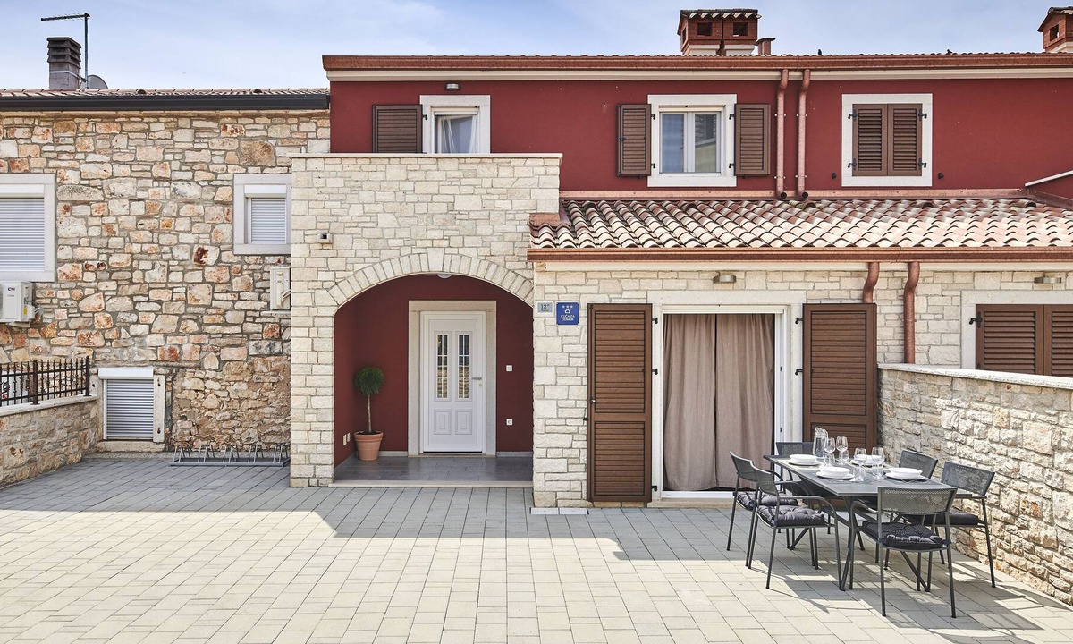 Babici Villa | Last Minute Gemütliche Familienvilla nur Wenige Kilometer vom Meer Entfernt
