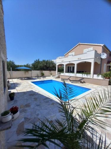 Benkovac House | Leggiero