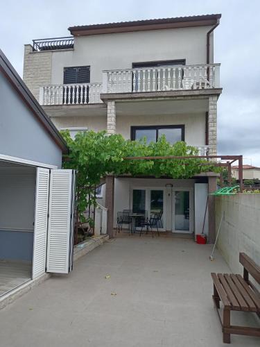 Finida Apartment | lili