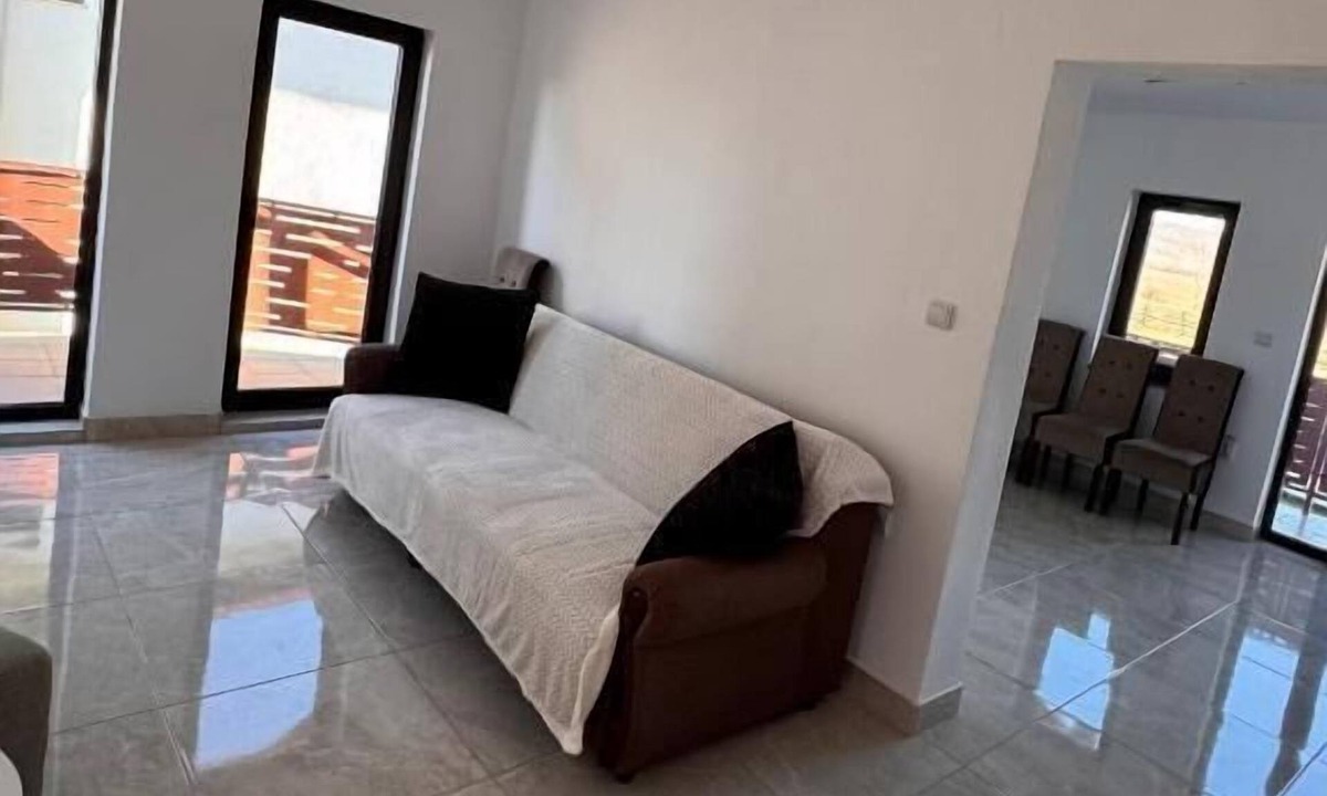 Sirnea House | Locație retrasă cu priveliște deosebită