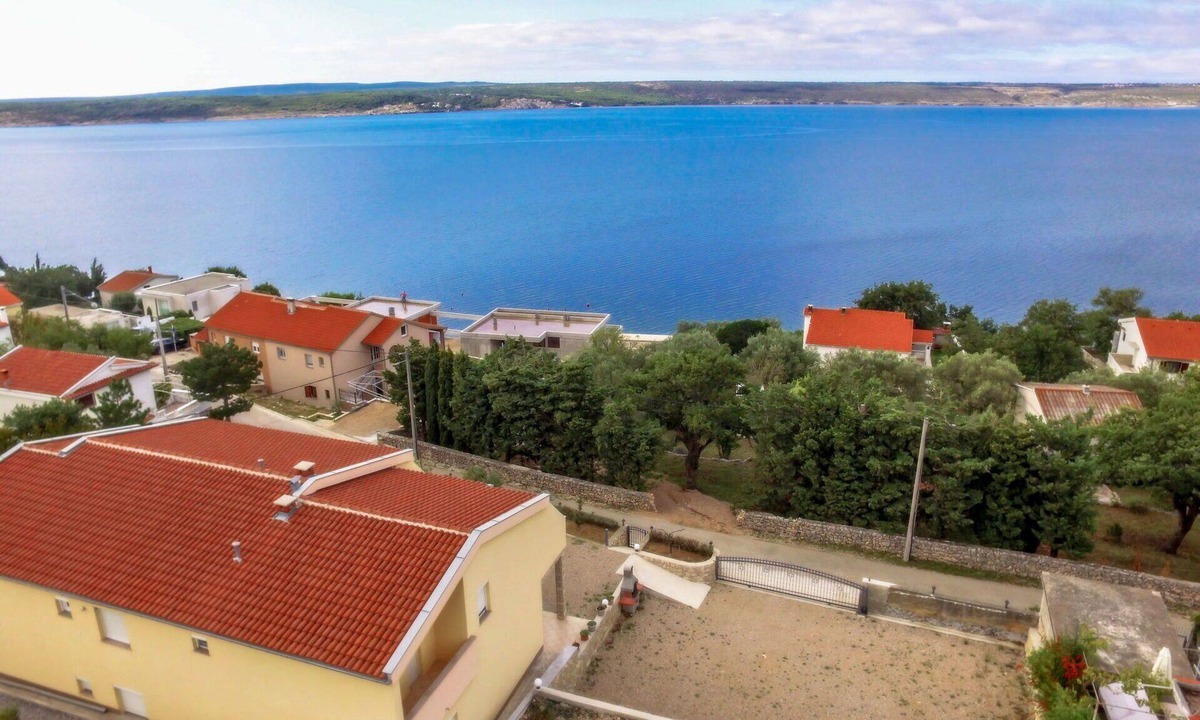 Maslenica Apartment | Lovely apartment for 4 guests with A/C, WIFI, TV and terrace